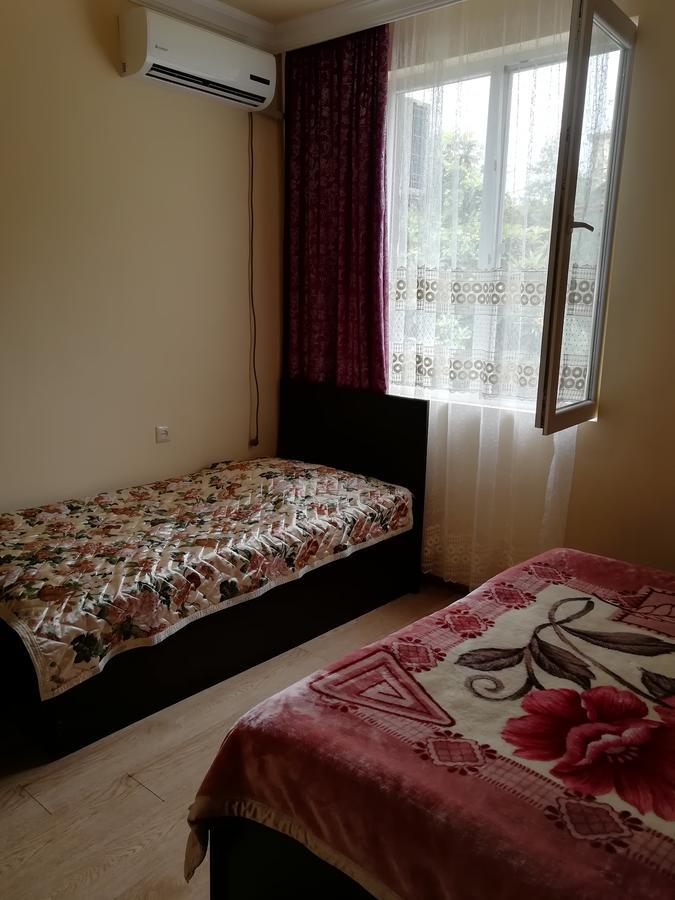 Gulnazi Andria Sarpi Exterior foto